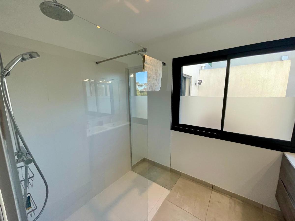 Appartement Luxe Le Levant Hyeres Exterior photo
