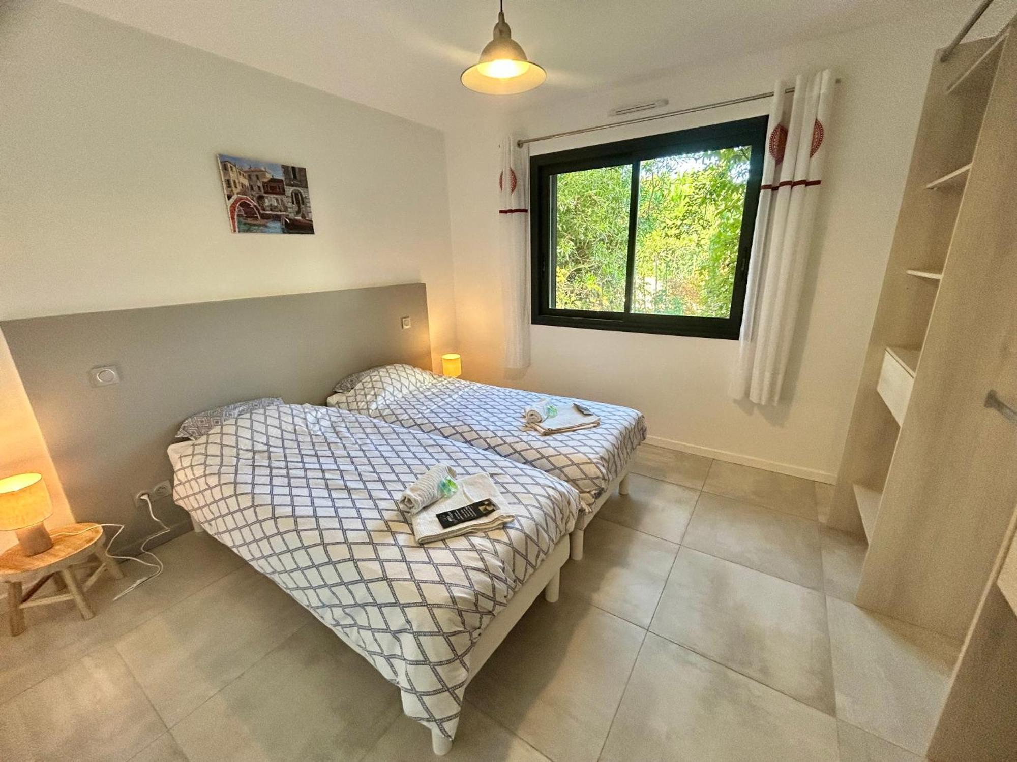 Appartement Luxe Le Levant Hyeres Exterior photo